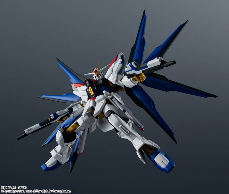 GUNDAM UNIVERSE ZGMF/A-262B STRIKE FREEDOM